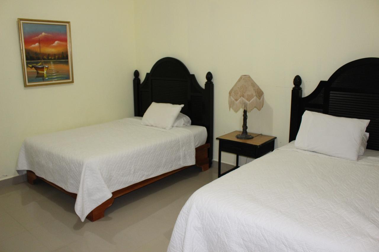 Hotel Guarocuya De Barahona Extérieur photo