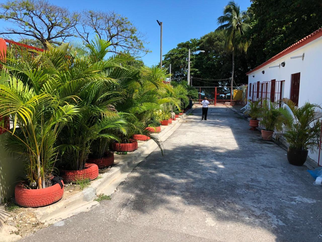 Hotel Guarocuya De Barahona Extérieur photo